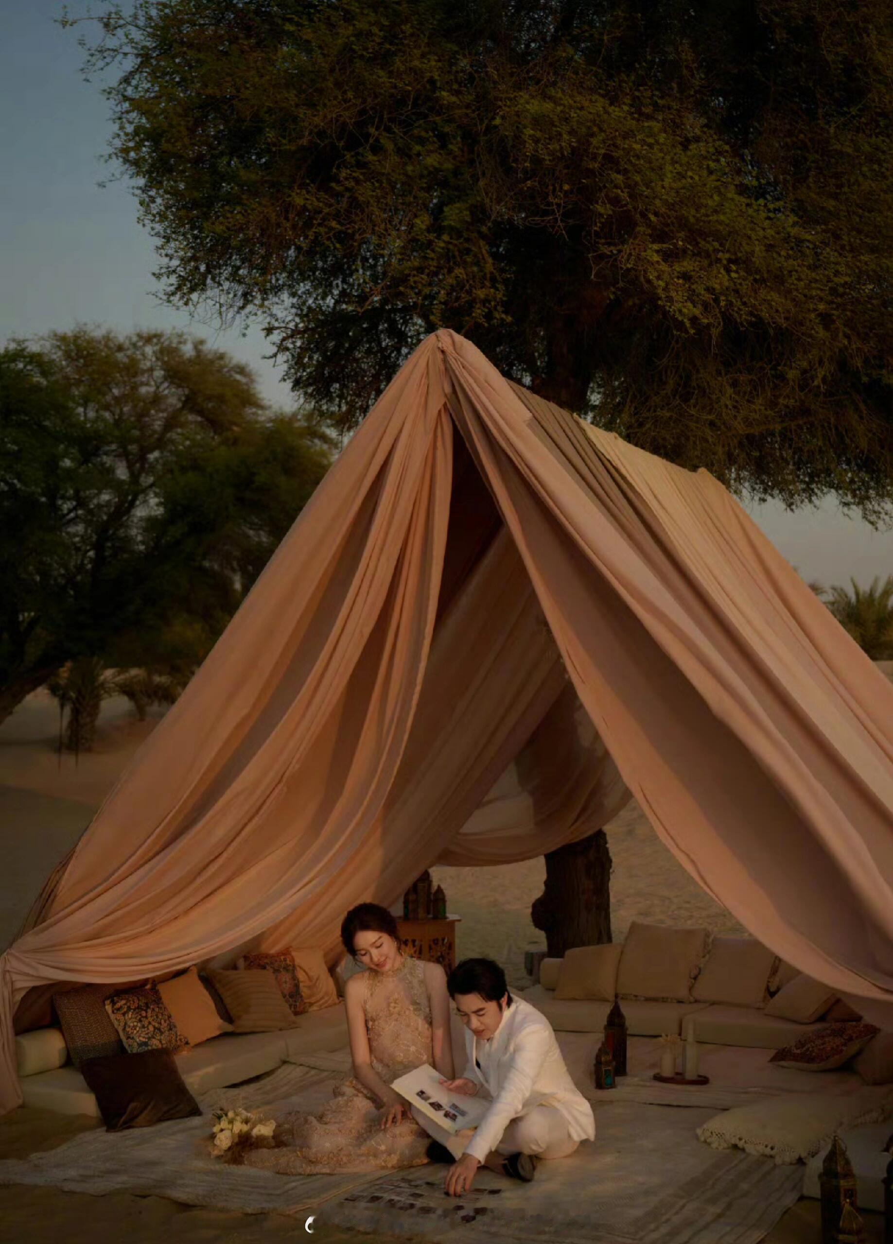 王祖蓝李亚男结婚11周年今天情人节也正好是王祖蓝李亚男结婚11周年，这两人好甜好