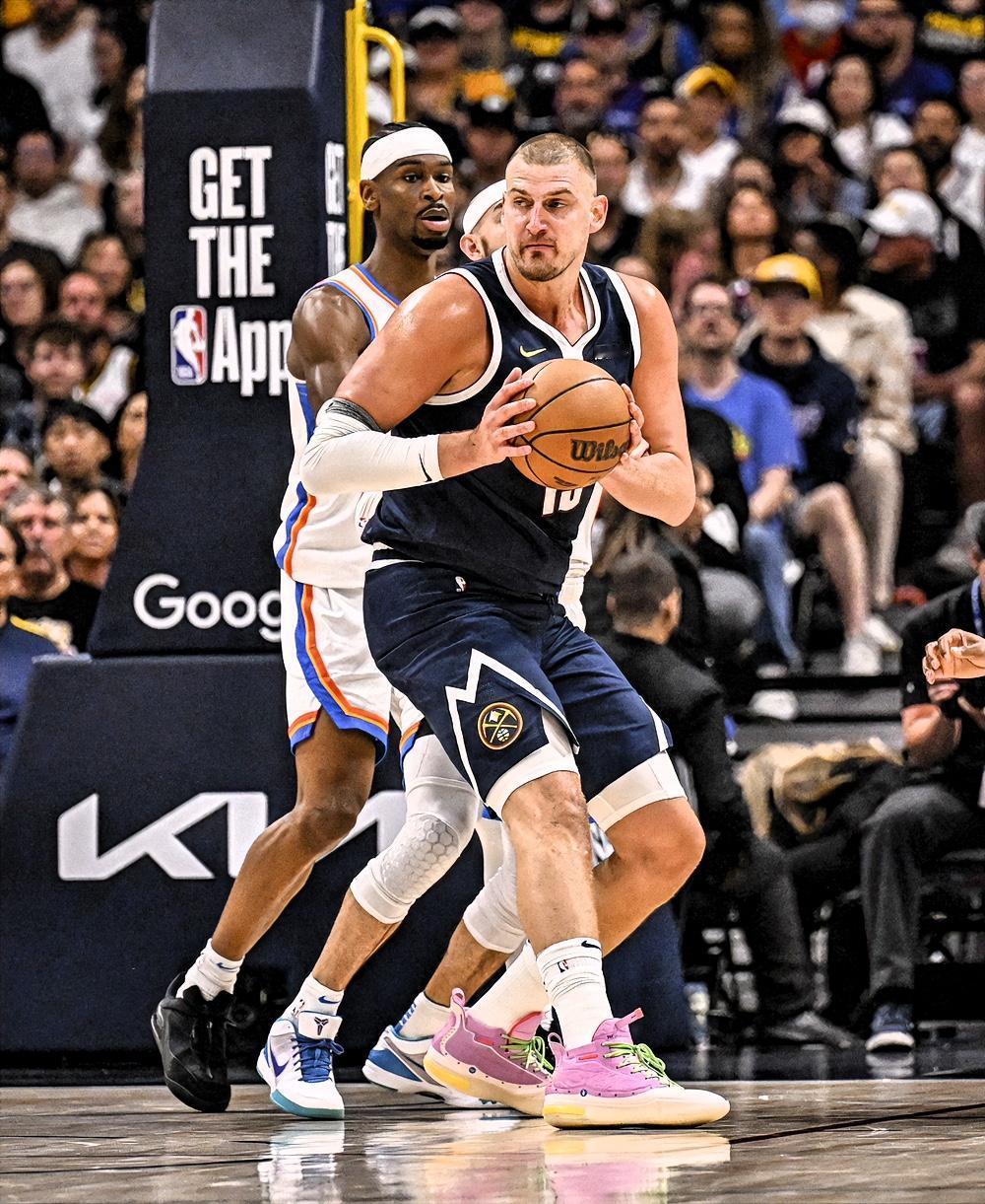 约老师登顶联盟第一！

NBA官网评选出了新赛季西部联盟十大球星，约老师力压亚历