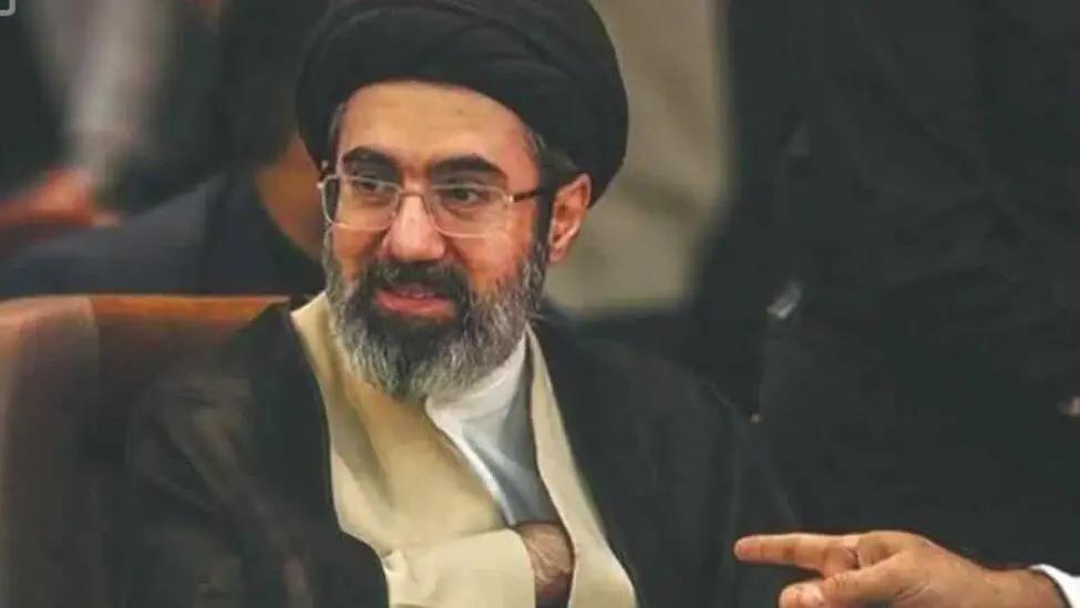 伊朗最高领袖一口气签发10条军事指令：霍尔木兹继续封，美军基地继续炸，新战线随时