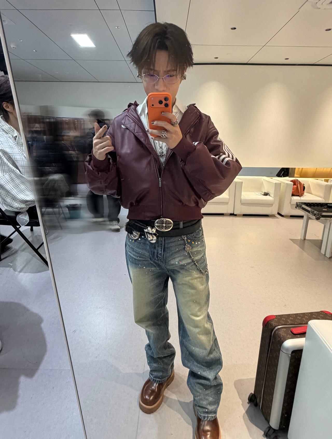 onesd王一珩🪩 王一珩2025要Pretty到最后
-丸哼𝑸𝑸秀👔