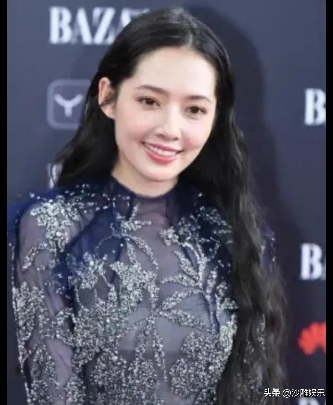 郭碧婷，突然高调！


3月3日，湖南卫视元宵喜乐会的舞台上，当郭碧婷以ROLL