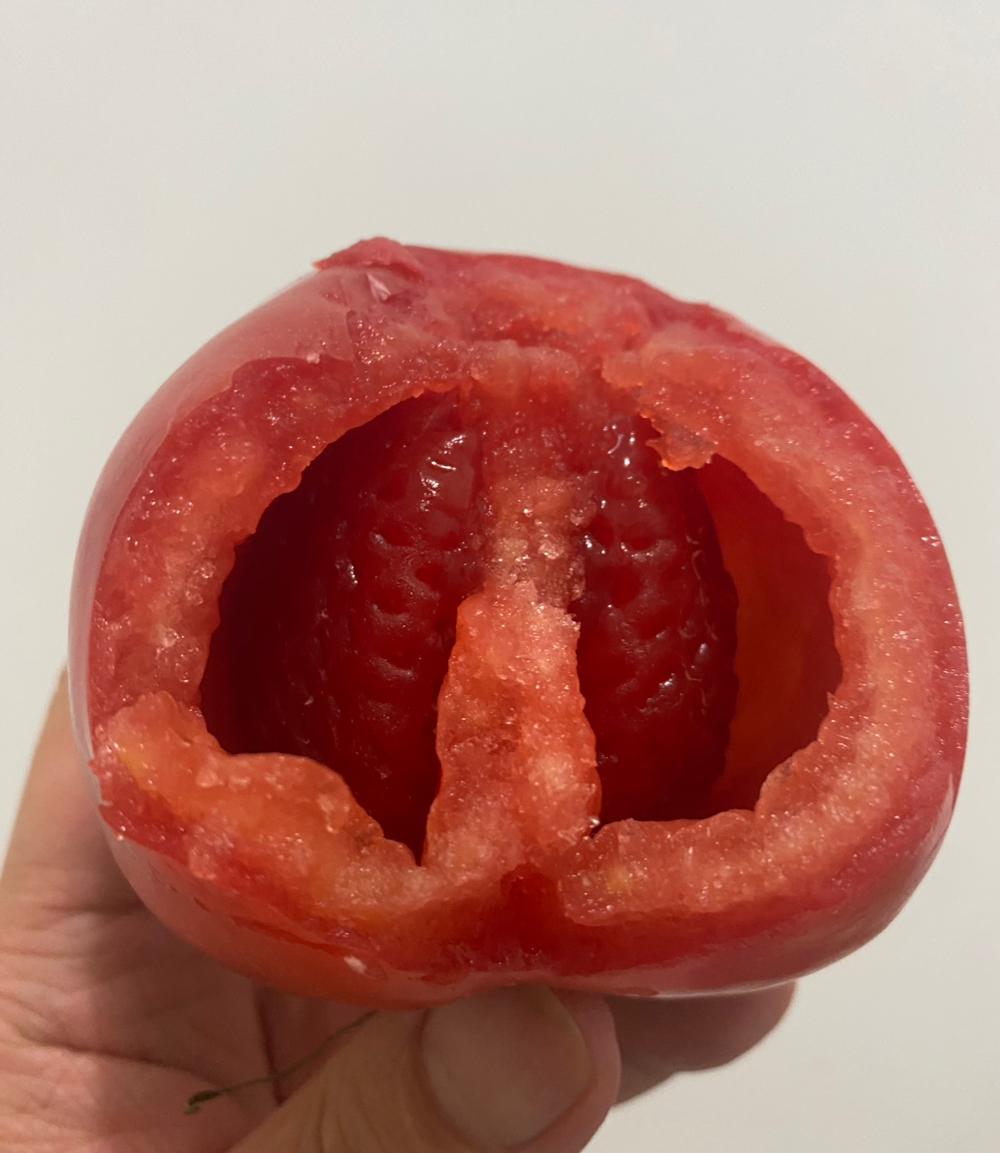 都夏天了，怎么还能买到这种西红柿？

写的什么普罗旺斯西红柿，之前也买过这种，西