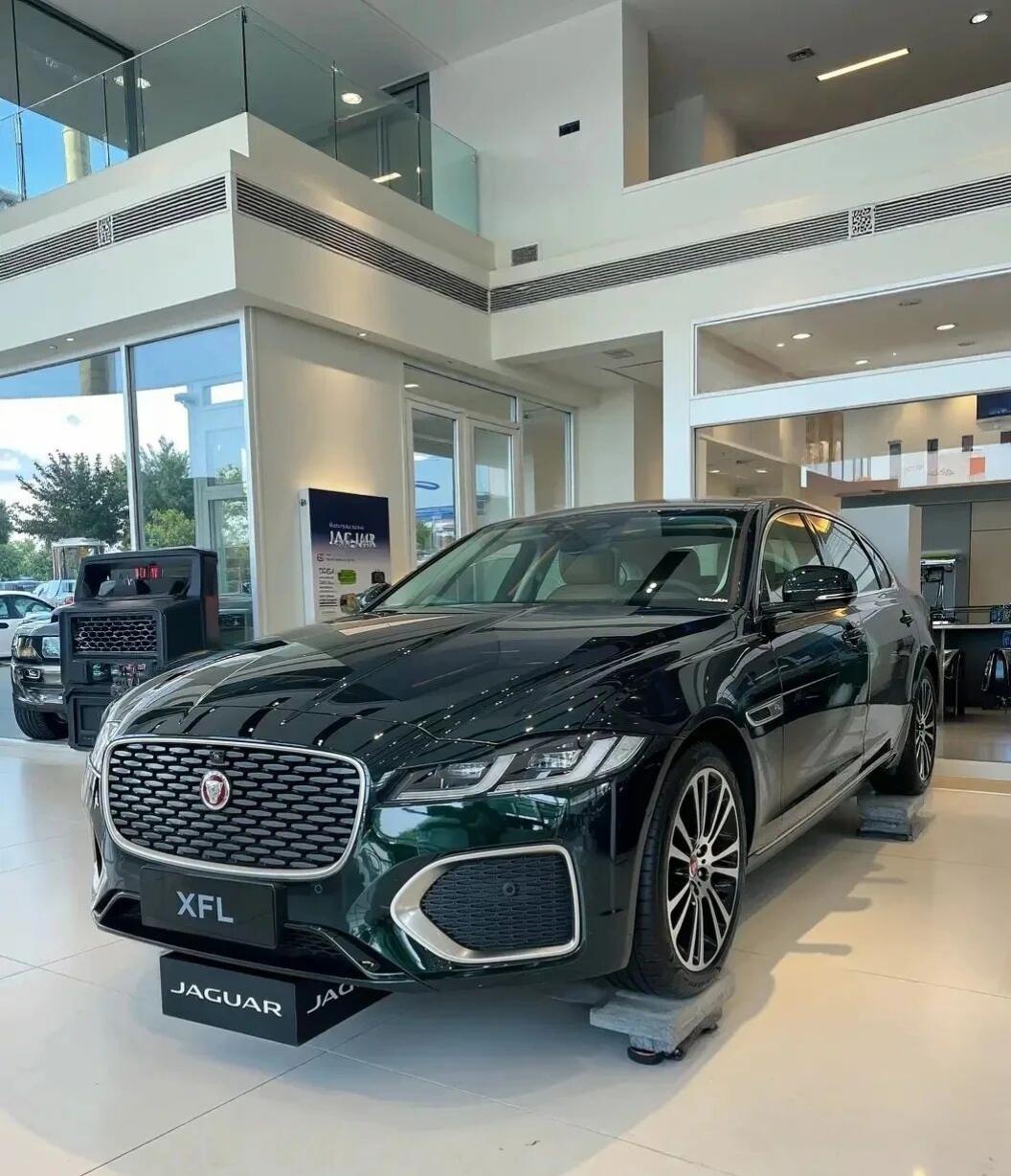 XFL 太对味了▪️英伦轿跑设计太戳我，AUTONIS设计大奖可不是盖的，路上回