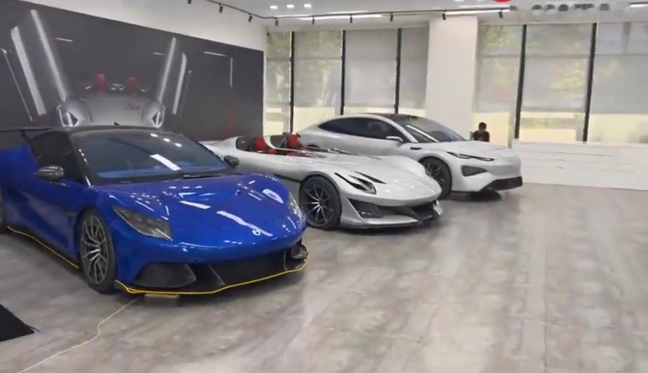 你说现在 AI 进化到什么程度了，就是根据前面两张图，可以直接生成第三张图了。腾