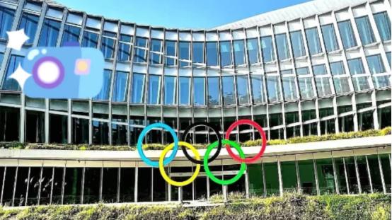 国际奥委会副主席胡安·安东尼奥·萨马兰奇最近在洛桑公开说起“对北京2008年设置