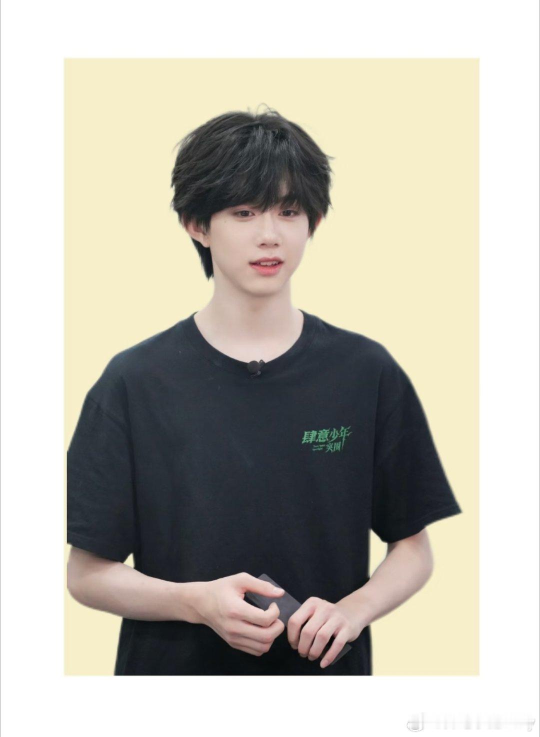 t，群演对陈奕恒的评价，林清源学长太萌了，软萌软萌的，完全是另一类心软的神！ 陈