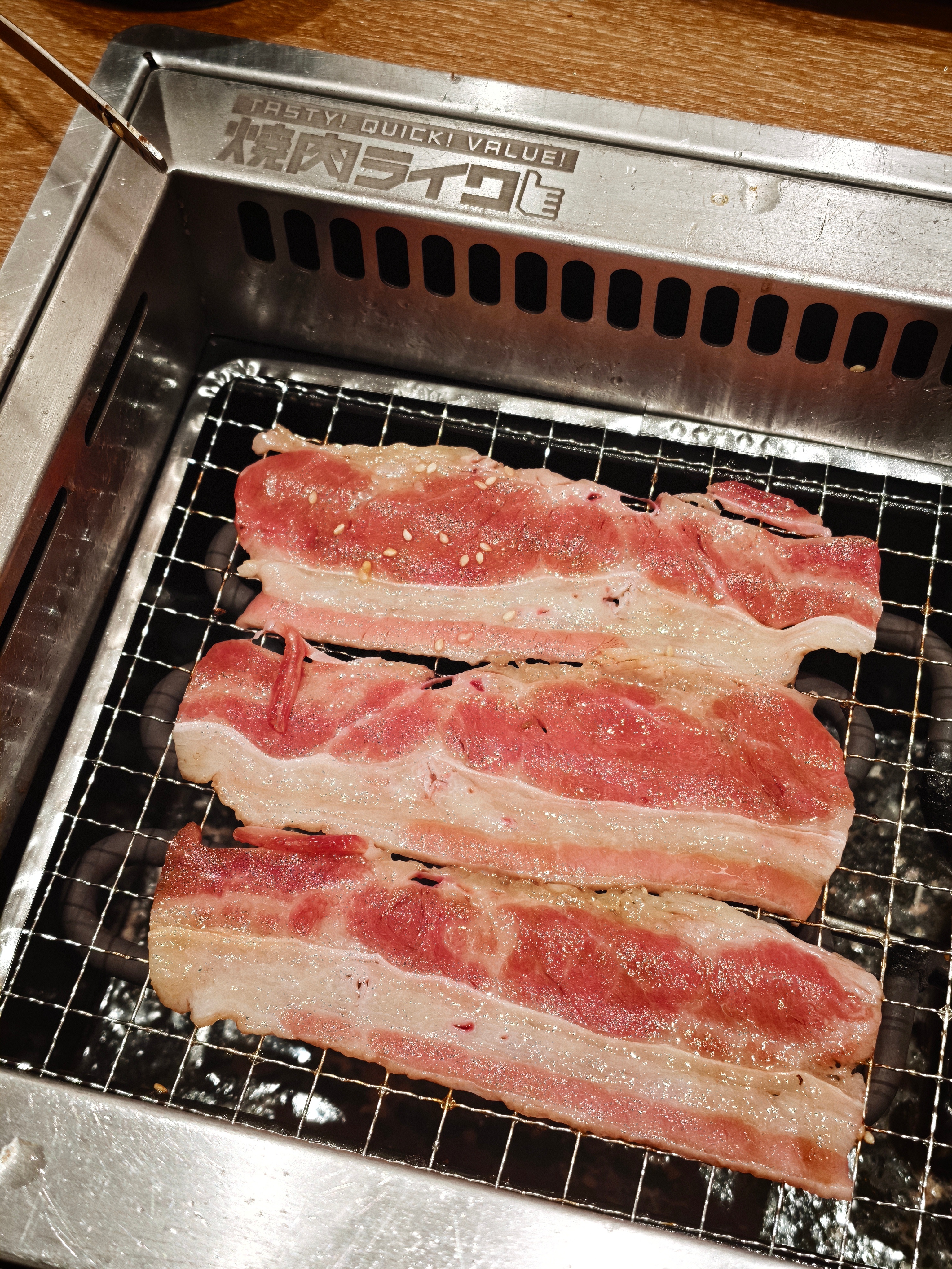周末了放纵餐安排一下听很多人都说这家烤肉好吃😋试了一下确实美滋滋就是有点容易长
