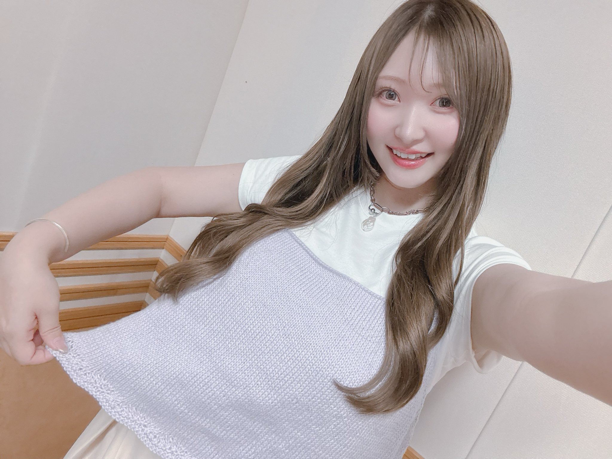 白石晴香