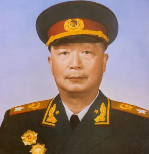 1948年，毛主席的厨师刚要杀鱼做鱼汤，就被聂荣臻按住了手：“先别急着杀，这条鱼