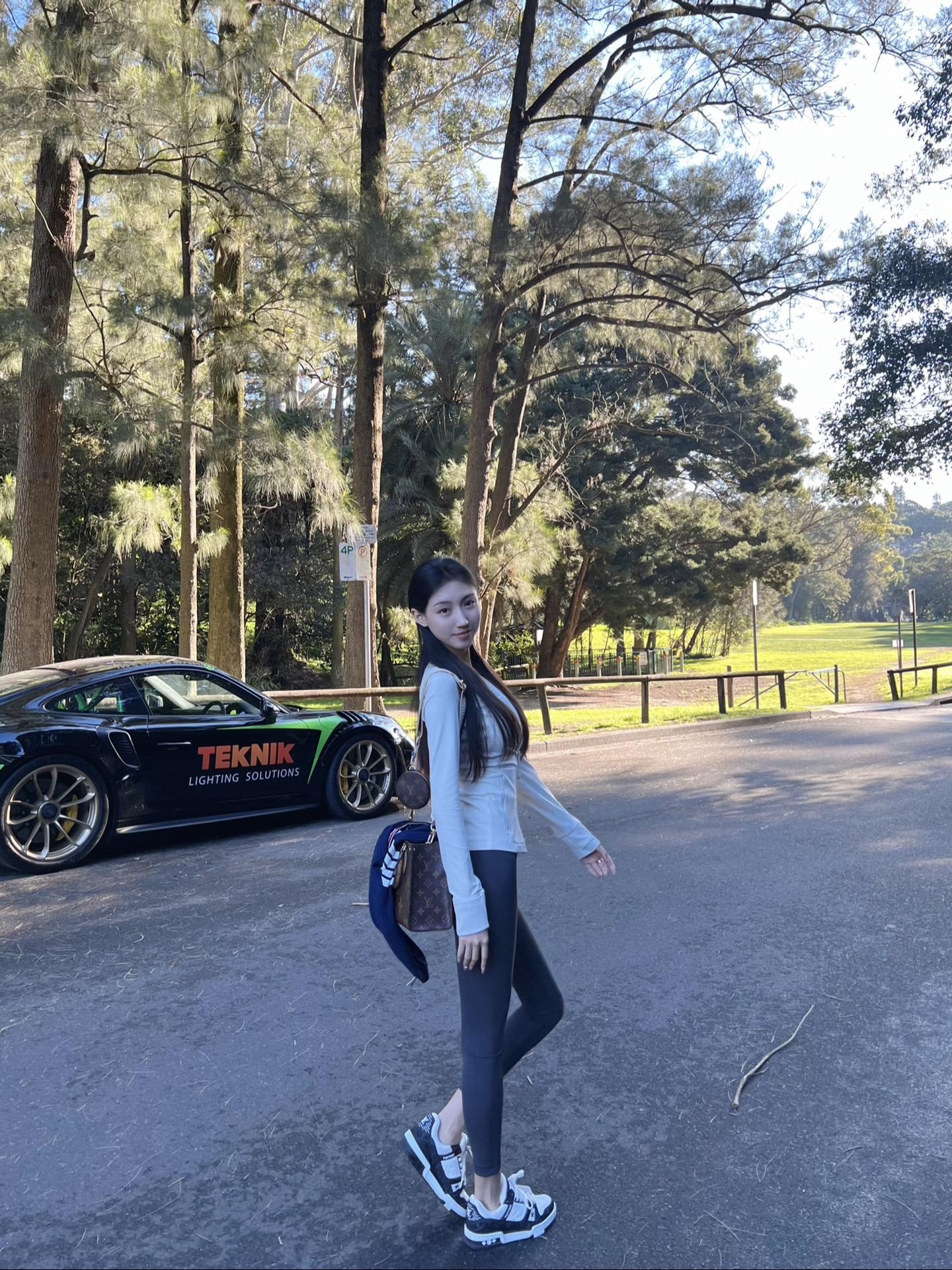 懂知足 所以幸福的很轻松。
