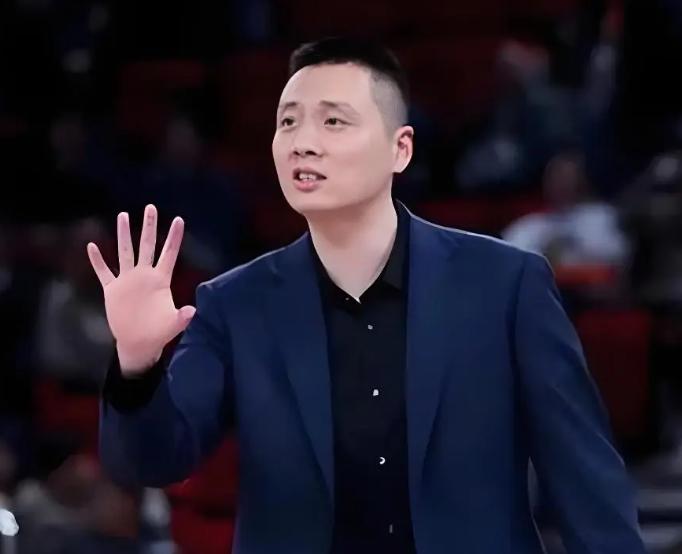 CBA动态：辽宁在上赛季曾以四外援配置冲击季后赛，但新赛季受外援新政限制，已调整