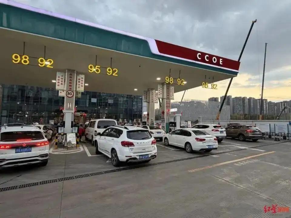 看到油价又要上涨的消息，我默默做了这3点准备：
1、去买了一辆二手电动车：反正我