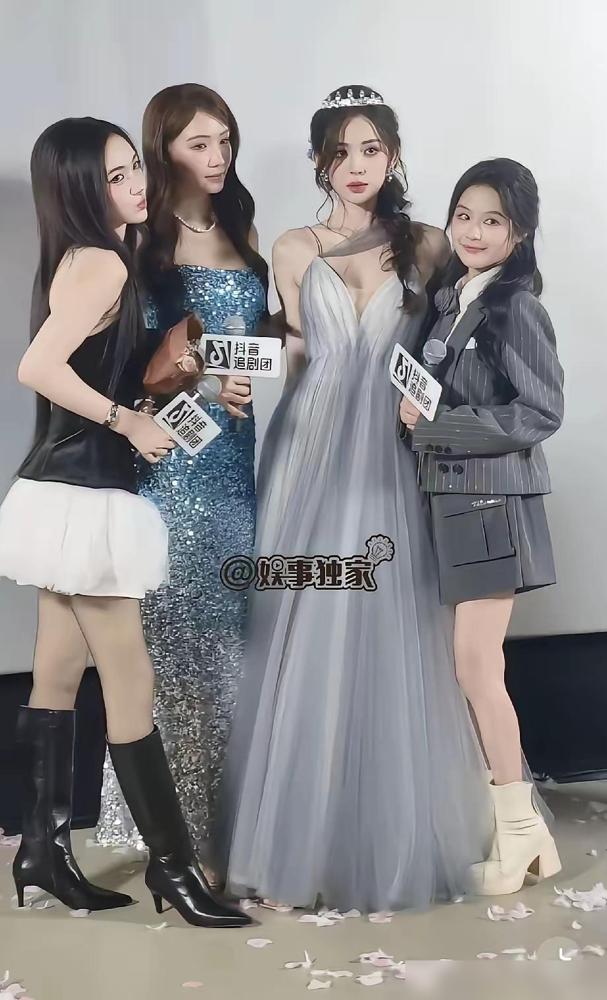 有些人的野心像刚出锅的馒头，热气腾腾地扑在观众脸上，挡都挡不住。

余茵那种“我