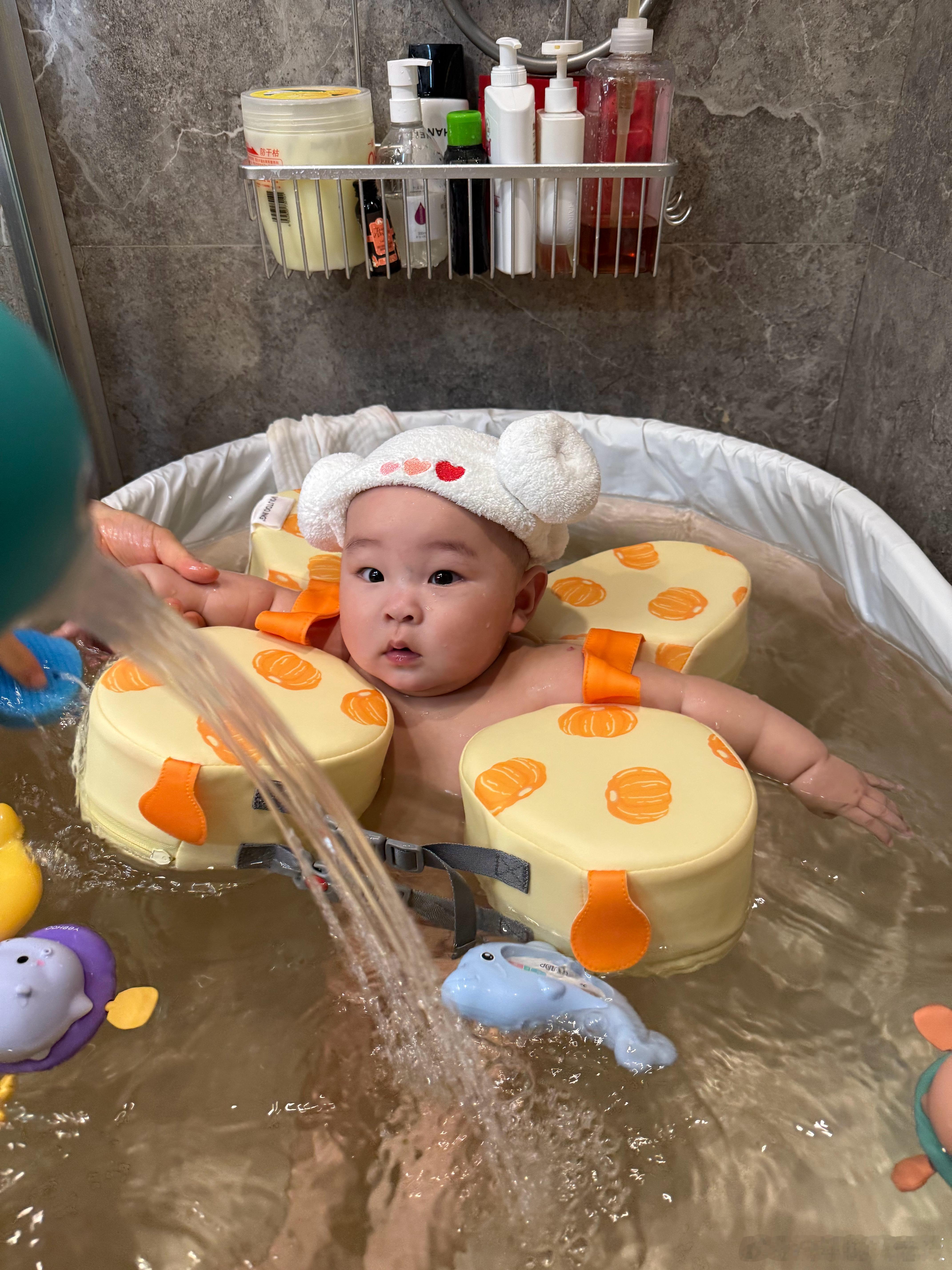 泡泡浴的美男子 姚金豆跟姚老板混一天吃9顿 杭州