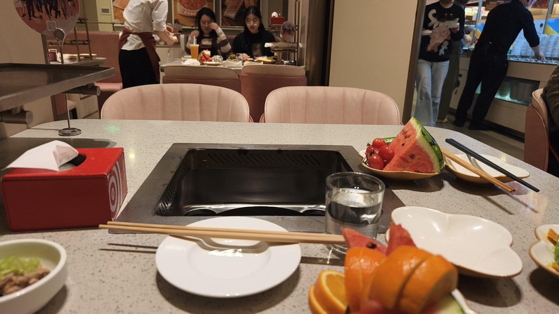 解锁一个人吃海底捞。 