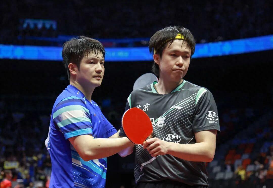 王： 东哥，一场全运会而已，至于吗？
樊： 兄弟，一位姓杜的大佬曾说过，人有三碗