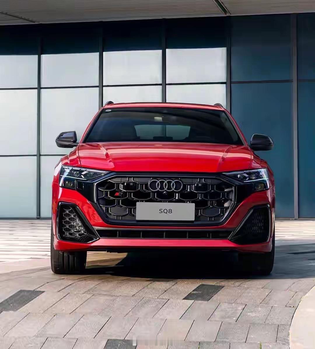 讲真，这溜背造型+S系列专属运动套件，无框车门搭配激光光源大灯，红黑撞色的运动轮