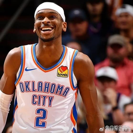 《本赛季亚历山大与布伦森档次差距明显！27 岁 SGA 身高 1.98 米，年薪