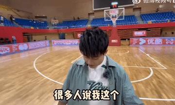 苏醒也有装大象失败的时候，要被他笑死了，
苏醒在录制《这就是灌篮》节目，又表演了
