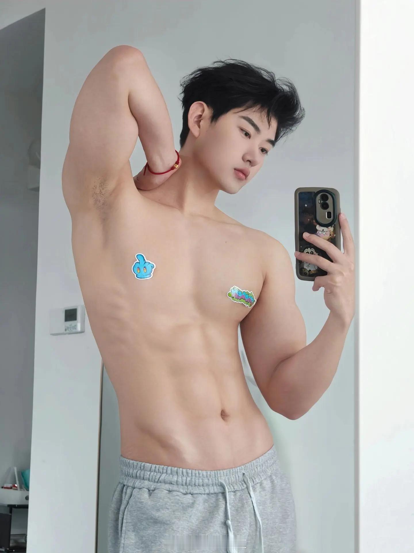 我一个直男看了都… 