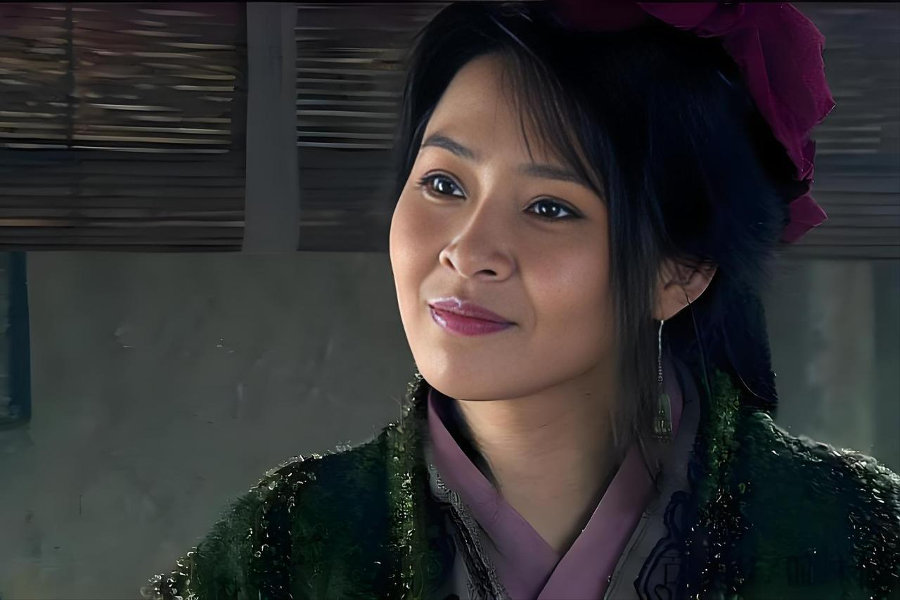 刘邦功成名就后，特意返回了生他养他的沛县，一心想把曾经相濡以沫的红颜知己曹氏接入