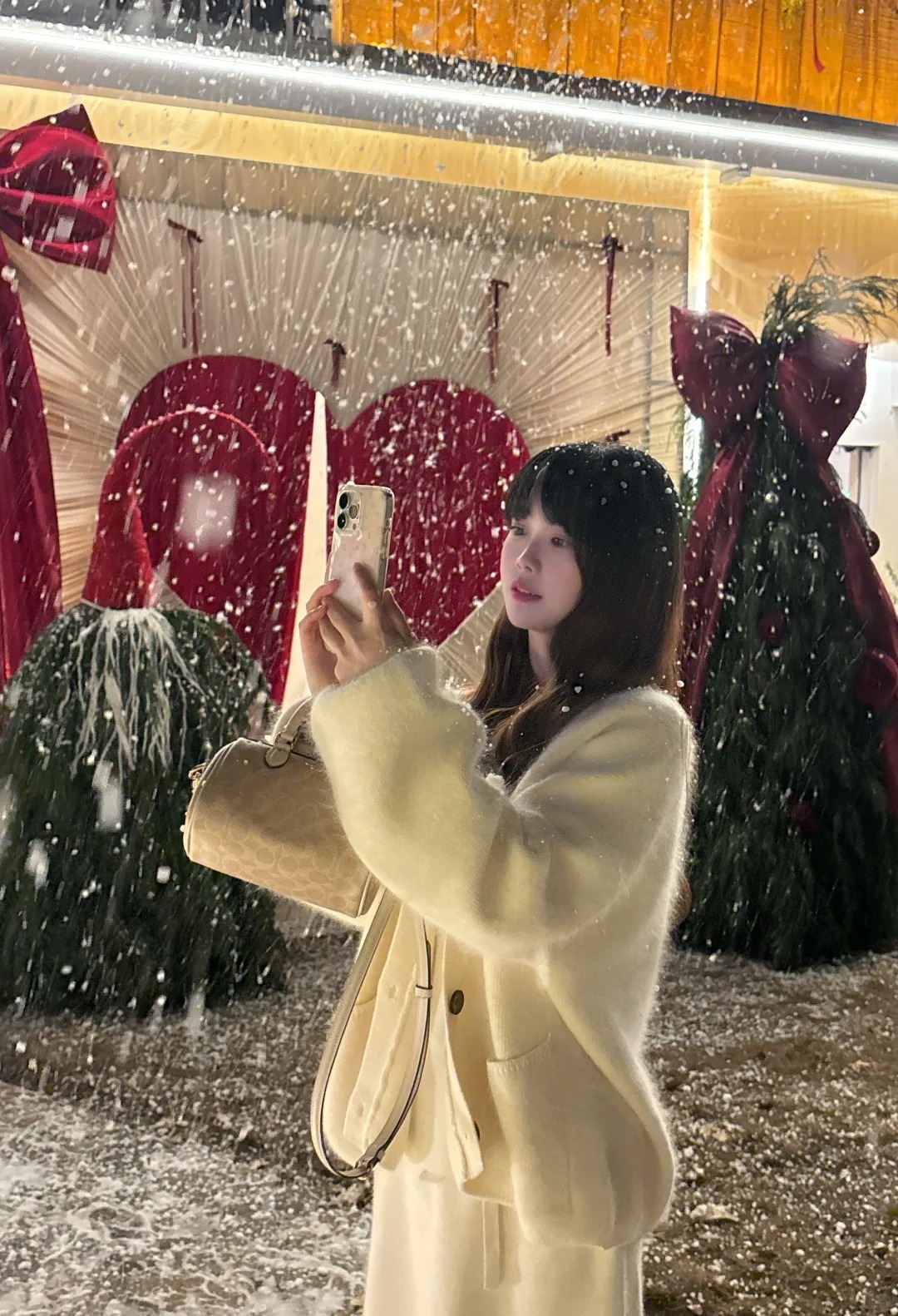 早上好在线的出来打卡了，都出来打卡不要潜水了啊，早上好今天都是拉板板，点赞成为铁