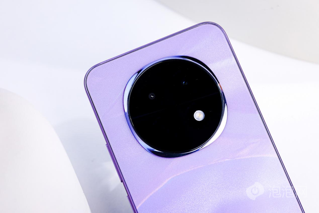 满级防水能力，冰冻、开水都不怕 OPPO A5 Pro评测