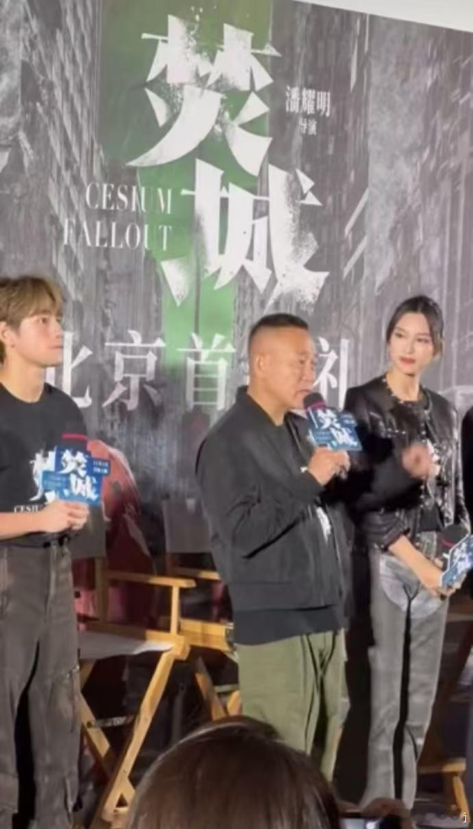 #林保怡回应金鸡奖提名# 林保怡在三万尺高空得知金鸡奖提名，一下飞机就收到各种祝