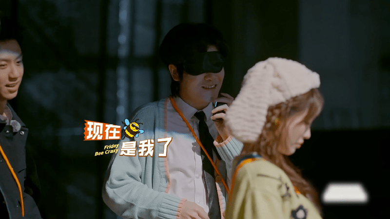 魏大勋这手是真欠哈哈哈哈哈哈哈太有节目了!魏大勋柯洁付航三个男人一台戏，落跑大勋