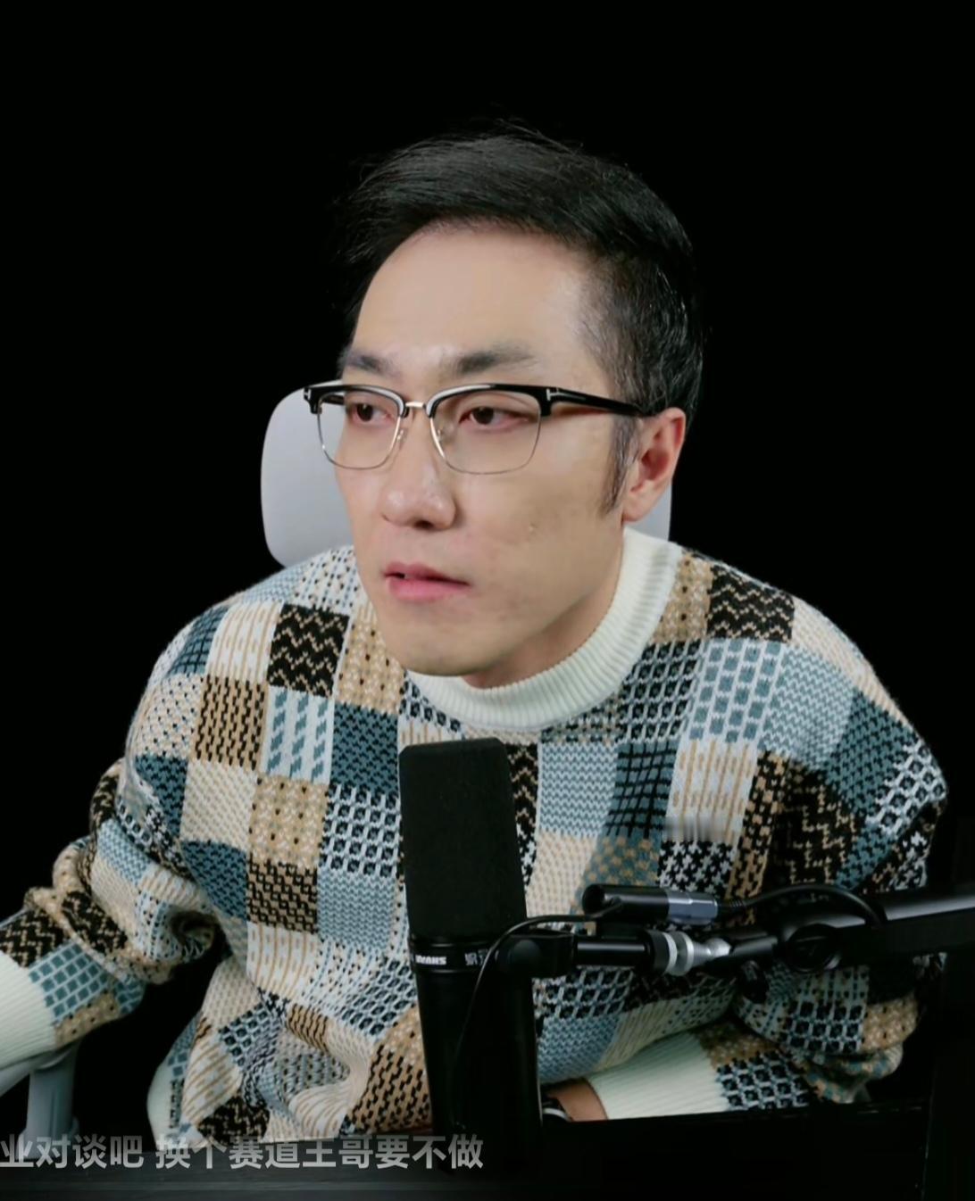 王自如现在虽然被执行，但现在跟在格力比，黑眼圈没了、脸上浮肿没了。在格力时他看起