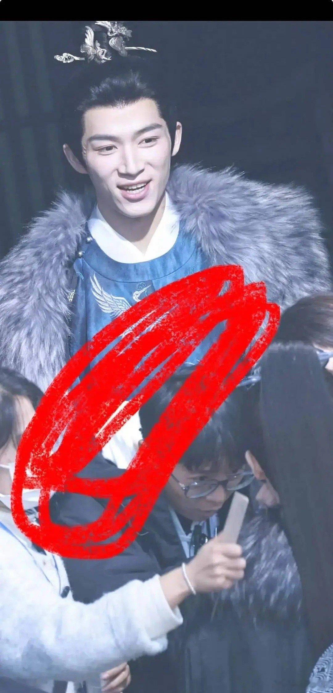 白鹿和王星越这个状态[思考] 