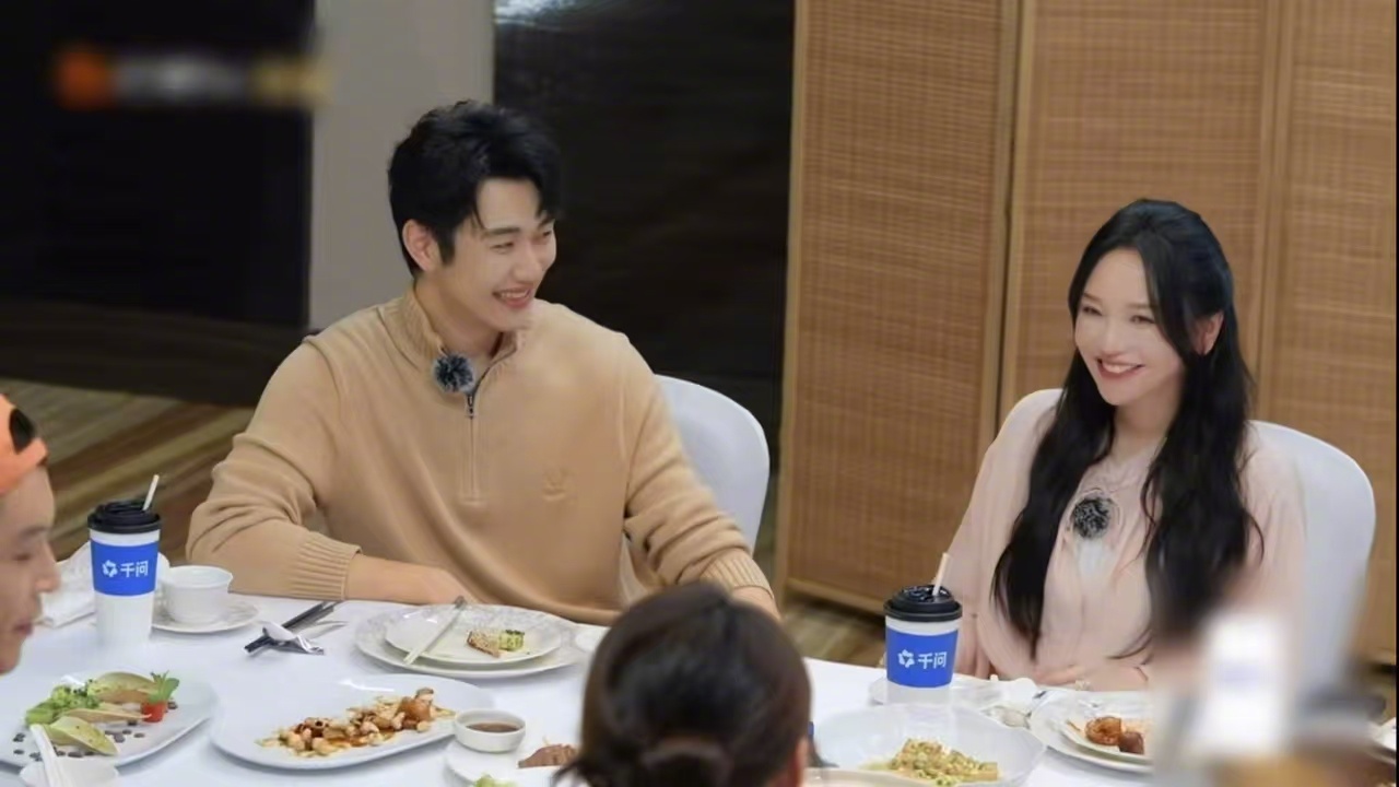 秦昊说金莎孙丞潇婚姻还没满月 笑不活了！秦昊这是把“婚姻时长”当成婴儿月龄在算啊