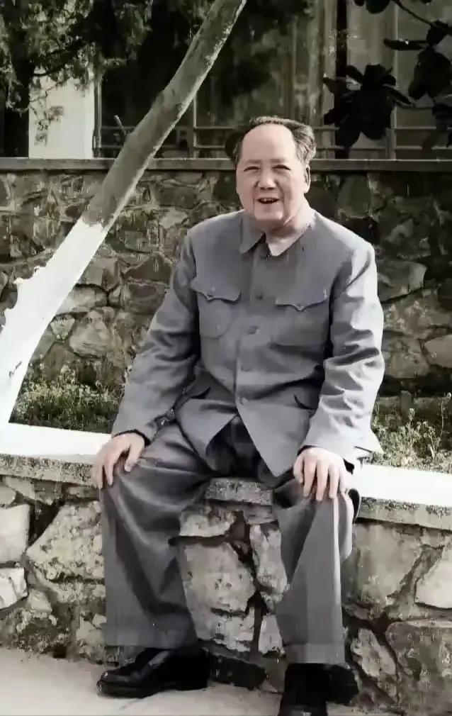 如果您刚好刷到这条信息，请停留3秒，一起为毛主席献上爱意

嘿，朋友，如果你此刻