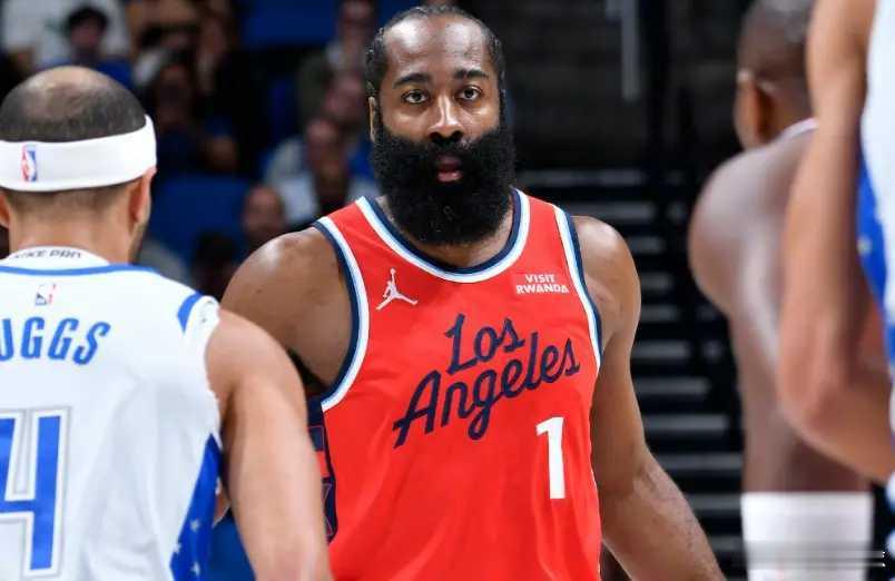 10战9败！快船惨负魔术吞3连败 哈登三节31+5+8祖巴茨14+19北京时间1