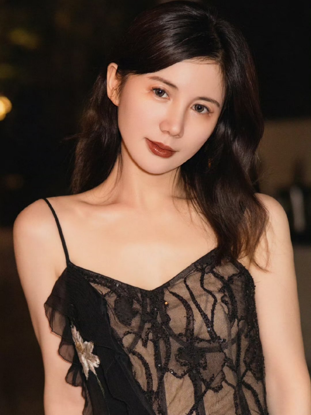 黄景瑜前妻 俩孩子一个被他打没了 黄景瑜前妻在谈论完许凯一事后，又将矛头转回黄景