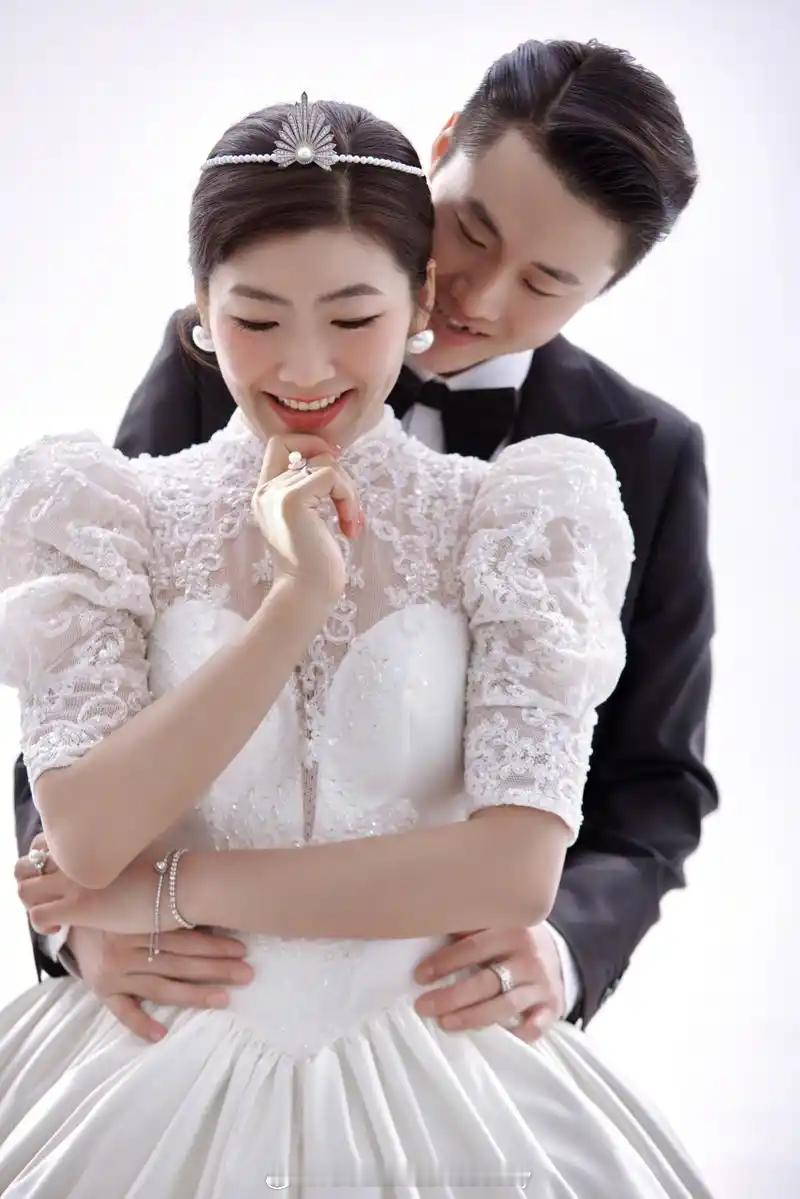 王心迪金牌 恭喜🎉徐梦桃和王心迪成为奥运金牌🥇夫妇自由式滑雪男子空中技巧决赛