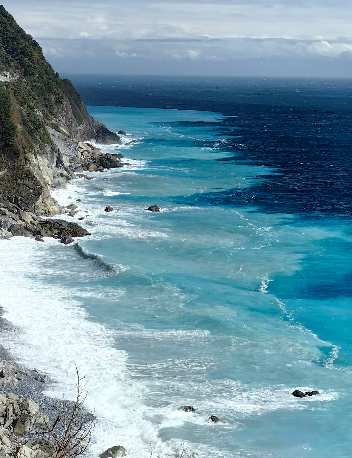 上海福建居民赴台个人游试点虽迟但到！推动恢复上海、福建赴台（本岛）个人游试点。大