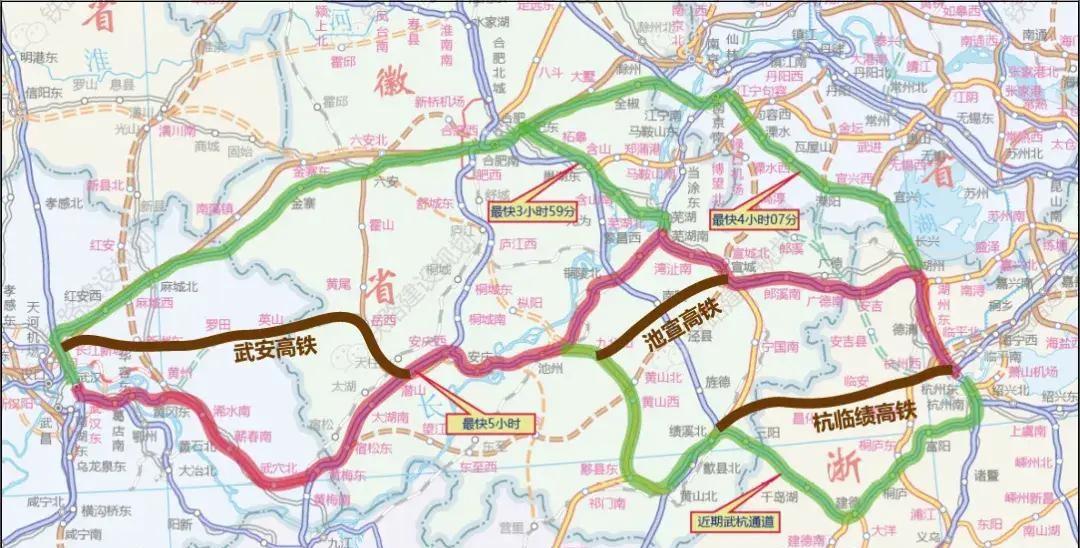 安庆的铁路枢纽线路关键是武安高铁，也就是武杭高铁最直的线路。
  武汉至安庆规划