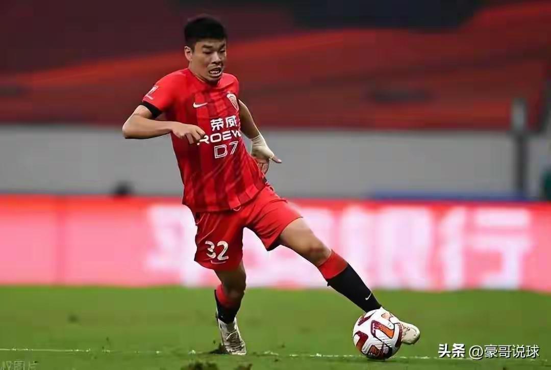 又回到上赛季初沟里了？
超级杯结果再次证明，海港中场靠一个维塔尔根本梳理不了，直