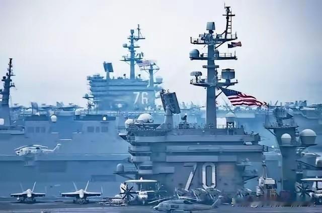 军事专家戴旭说道：“中国的军舰拦截美国军舰的时候，很多人害怕，我不知道害怕什么！