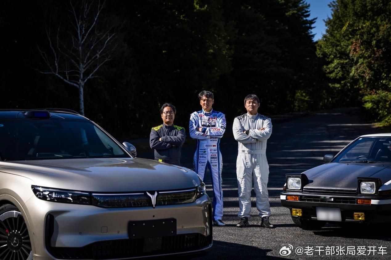 【日本漂移教父亲自下场，岚图FREE+创“秋名山”全新量产SUV圈速纪录】10月