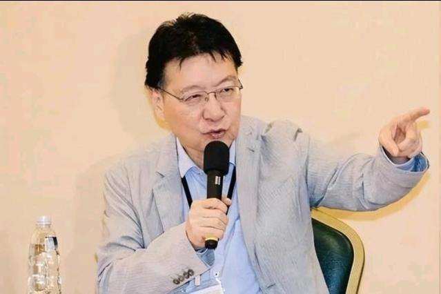 赵少康火力全开，把矛头对准了管碧玲！6月8日，根据岛内媒体报道，在管碧玲声称，海