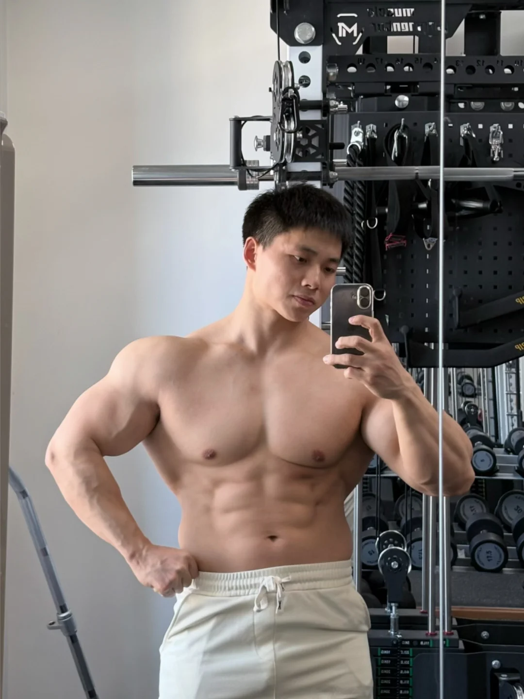 太白了没有线条，得晒一晒太阳