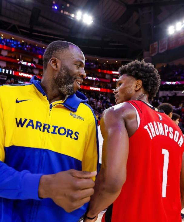 今天勇士队的库里复出，他替补出战得到了29分4助攻的数据，表现相当的不错。我知道