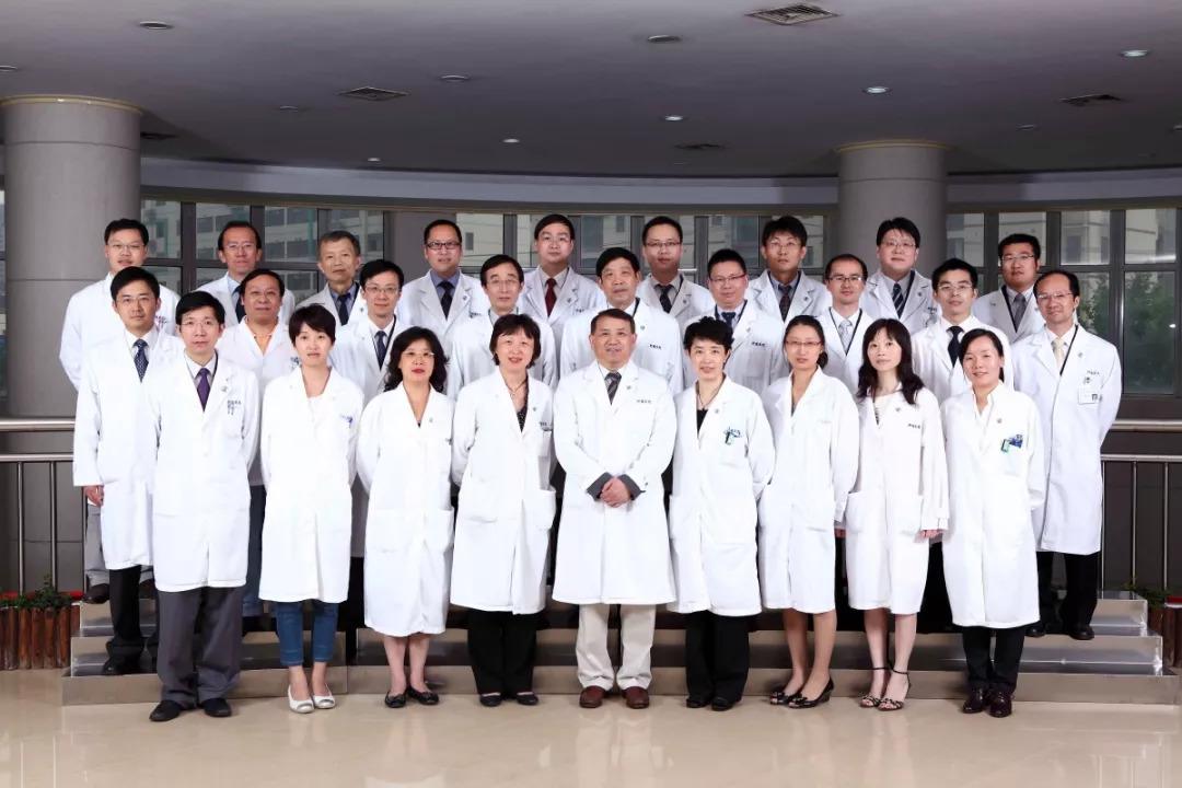 复旦大学团队造出全球首款二维半导体32位RISC-V微处理器，命名无极，这项成果