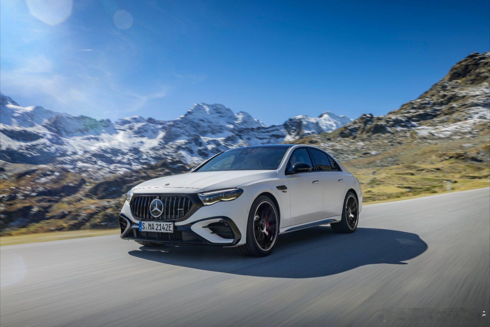 全新E53支愣起来了！M256直6插混，最大功率585匹（330kw+100kw