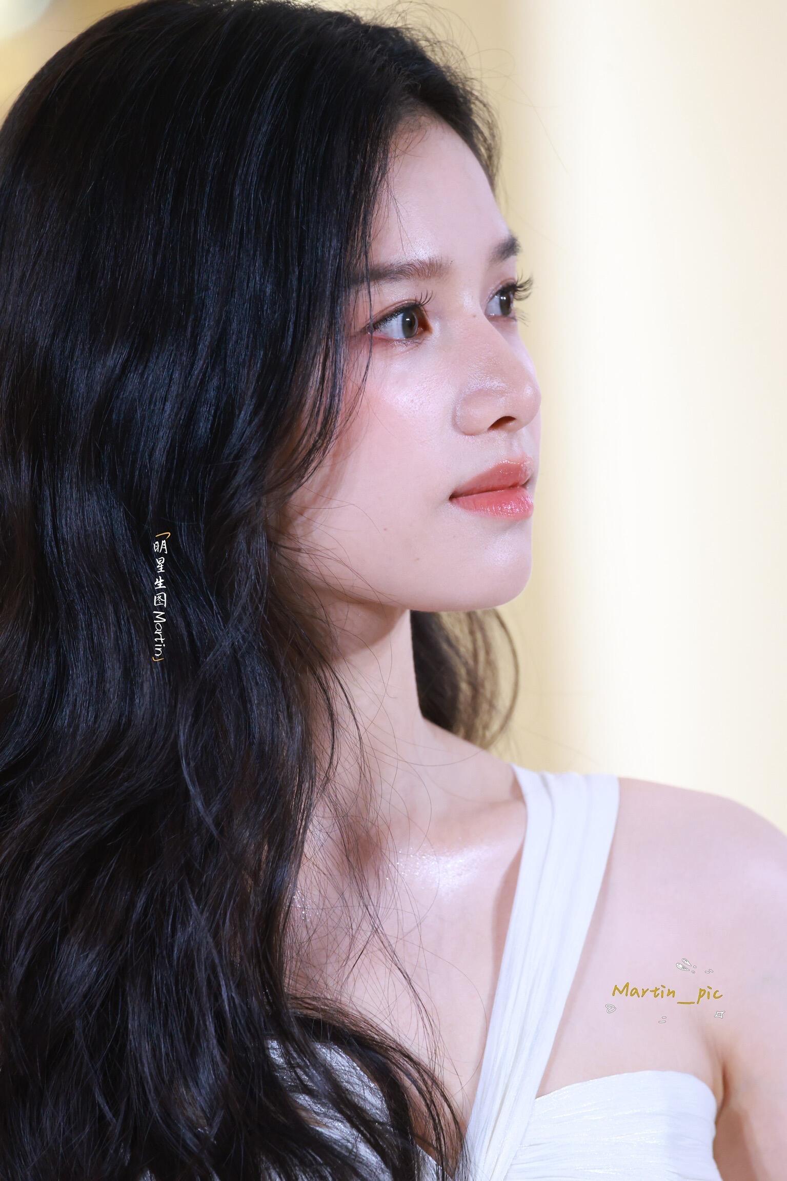 张婧仪 x 活动生图[爱慕] ​​​