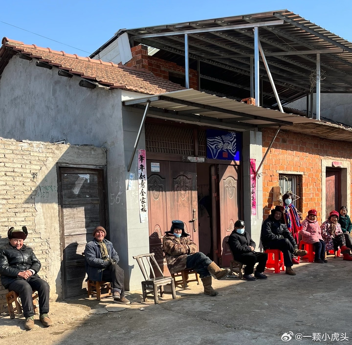 内蒙女村长带400户村民直播户均增收8千舍弃繁华，回到家乡建设和带领全村一起致富