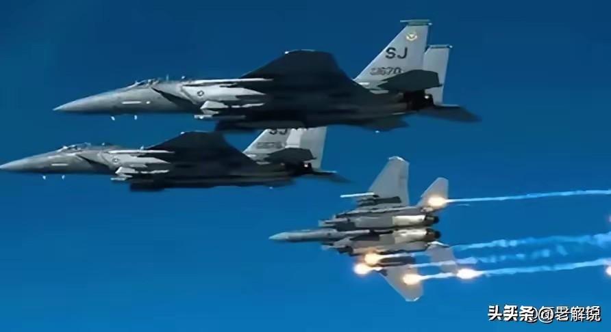 一觉醒来，美国白宫新闻秘书坚称，美伊谈判“仍在进行”，美国递了方案，美军打击力度