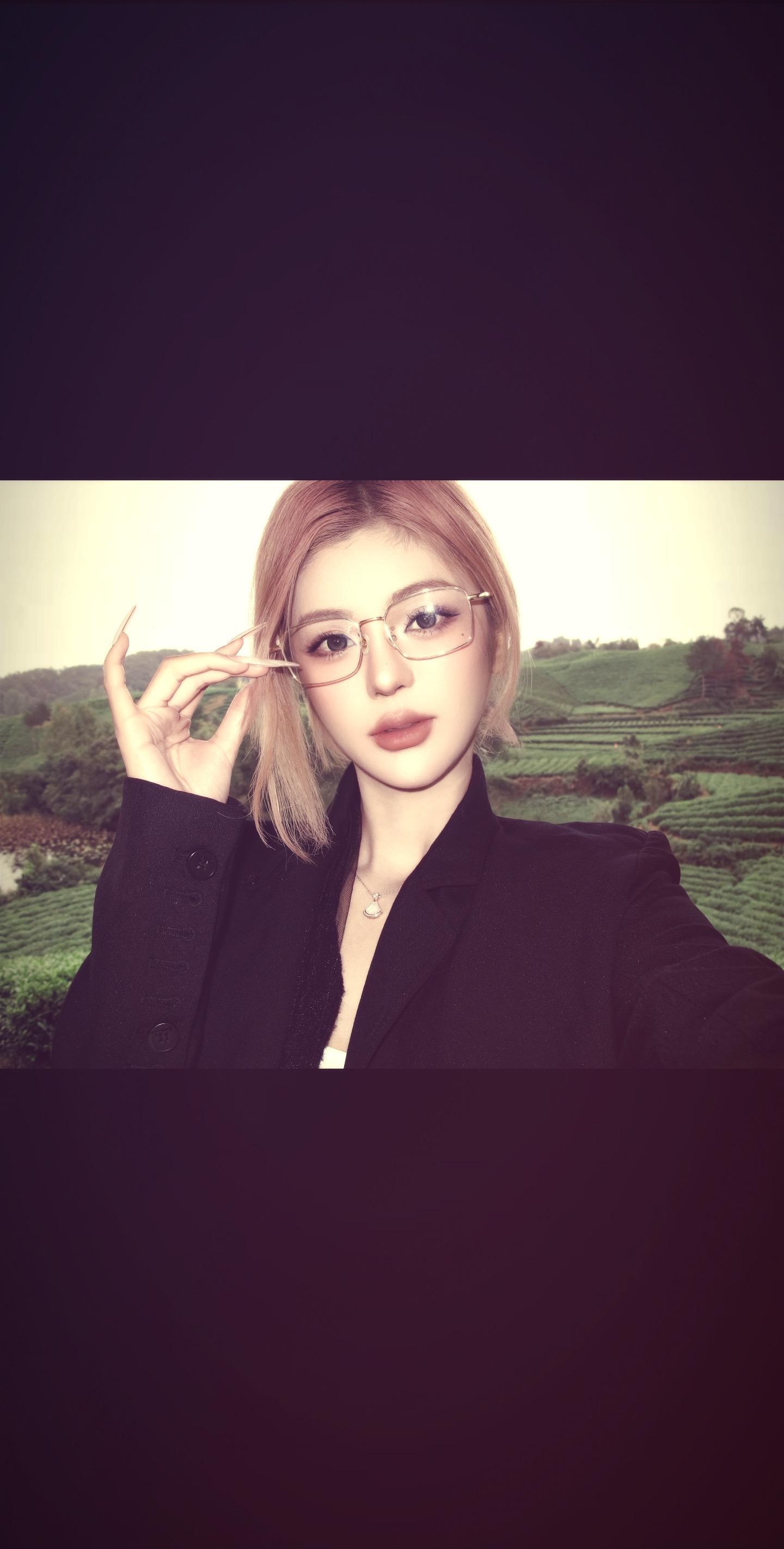 回忆可以删 那你的脸呢 也可以扇吗